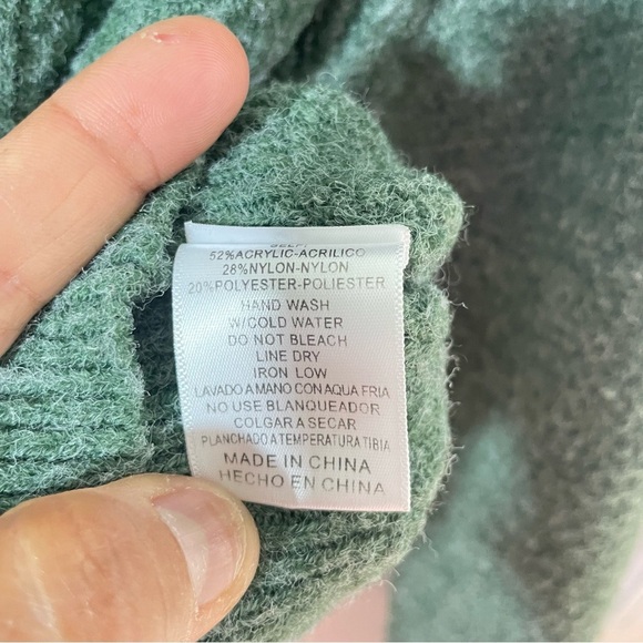 Listicle Green long sleeve textured cable sweater size L - Picture 4 of 7